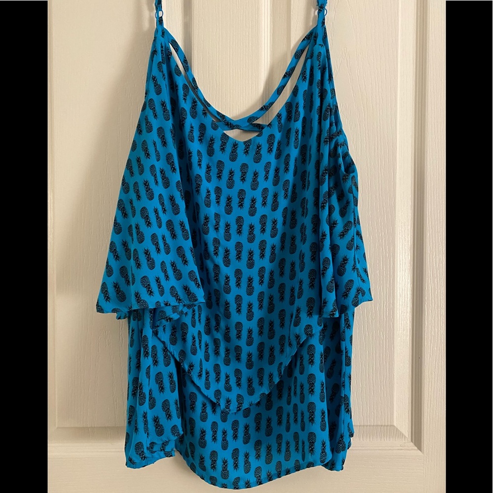 Blue Pinapple print tank top